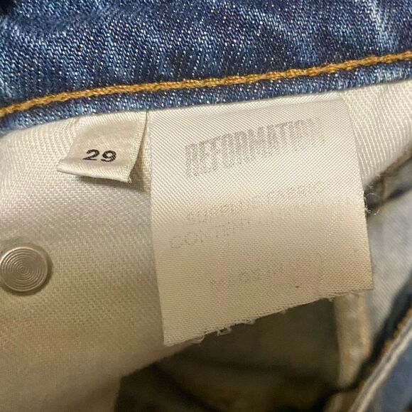 Reformation women’s size 29 distressed petite mid rise ripped jeans with detail - Picture 12 of 12